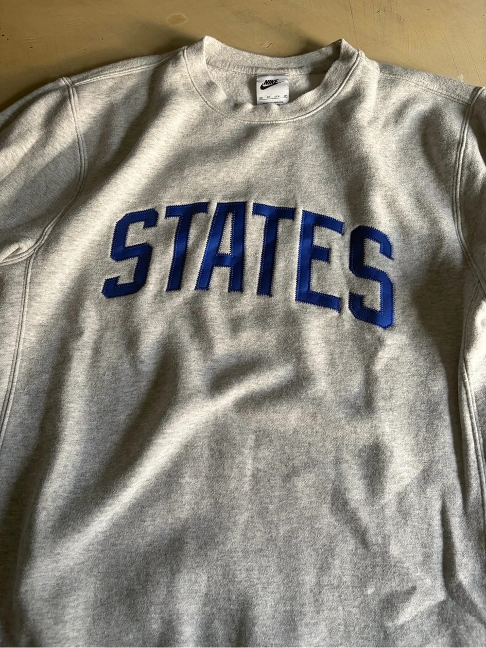 Mens Nike Embroidered USA States Sweater Gray Size XS, free shipping